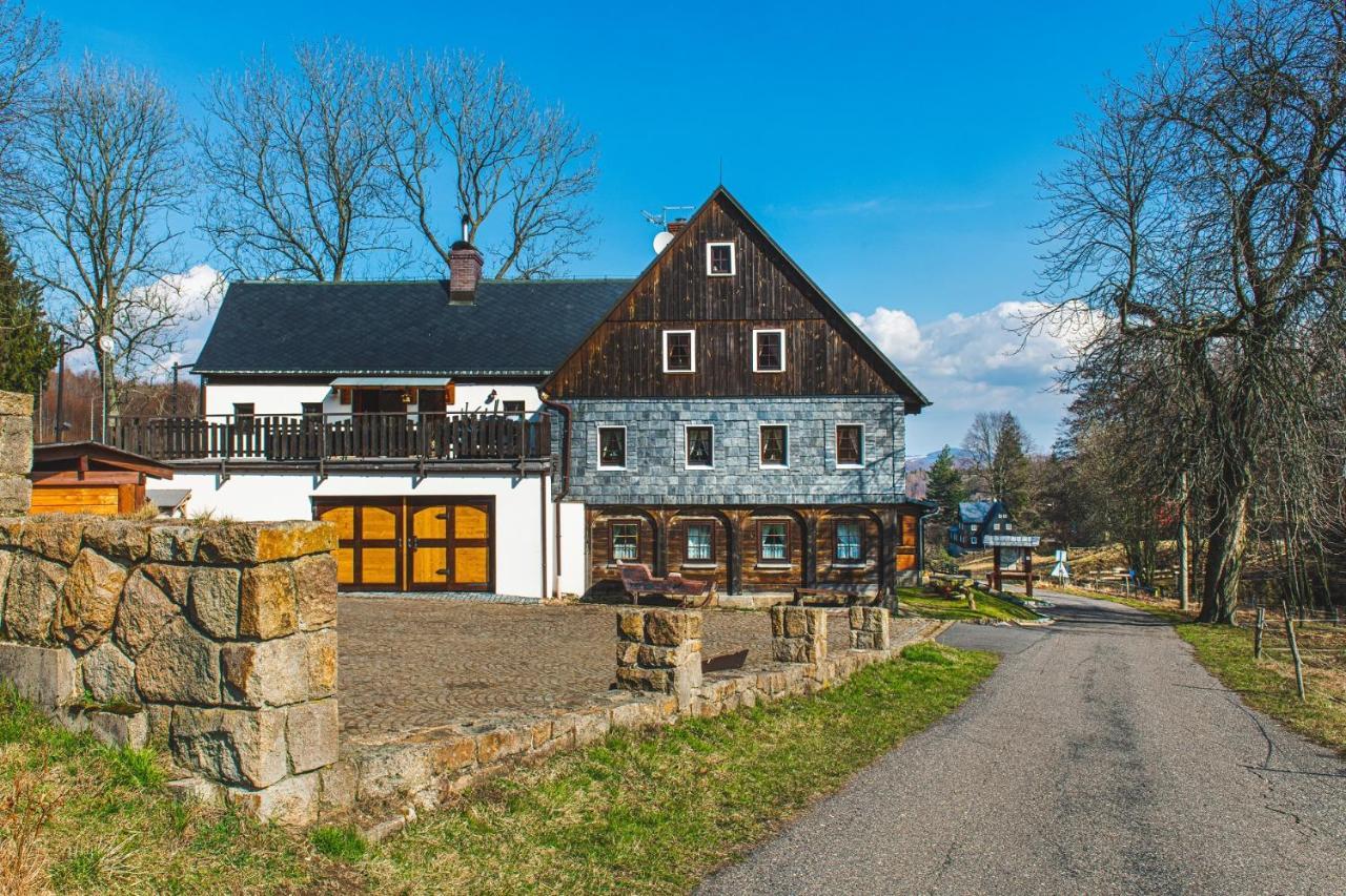 Apartmany Tollendorf Luzicke Hory Йиржетин-под-Едловоу Экстерьер фото